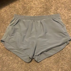 grey under armor shorts, barely used